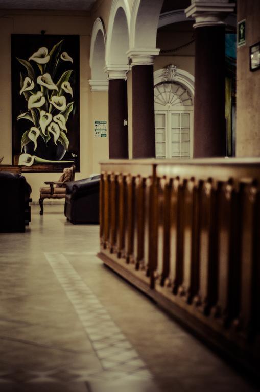 Hotel Posada Regis Guadalajara Ngoại thất bức ảnh