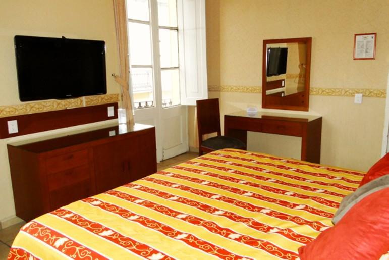 Hotel Posada Regis Guadalajara Ngoại thất bức ảnh