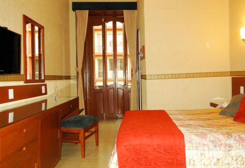 Hotel Posada Regis Guadalajara Ngoại thất bức ảnh