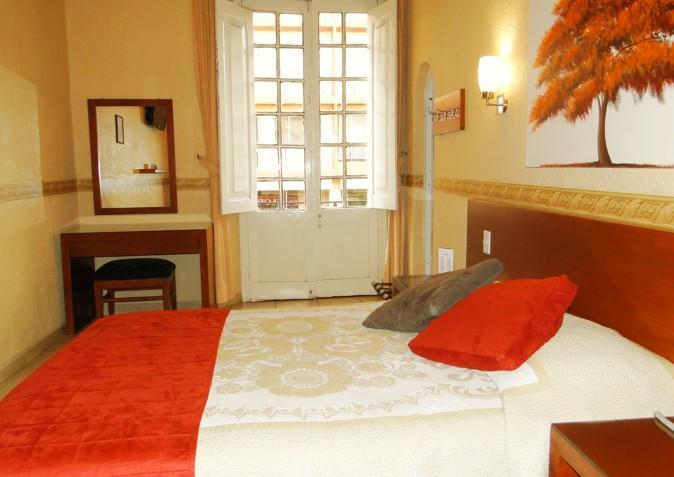 Hotel Posada Regis Guadalajara Ngoại thất bức ảnh