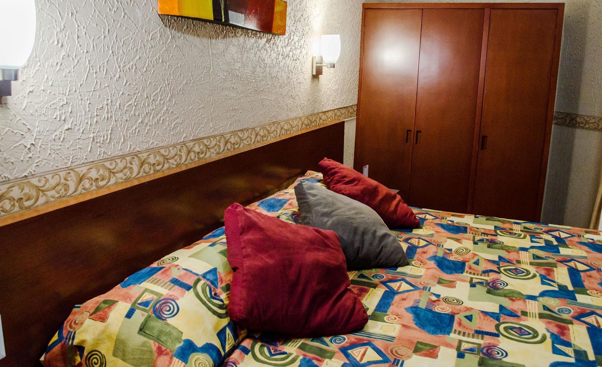 Hotel Posada Regis Guadalajara Ngoại thất bức ảnh