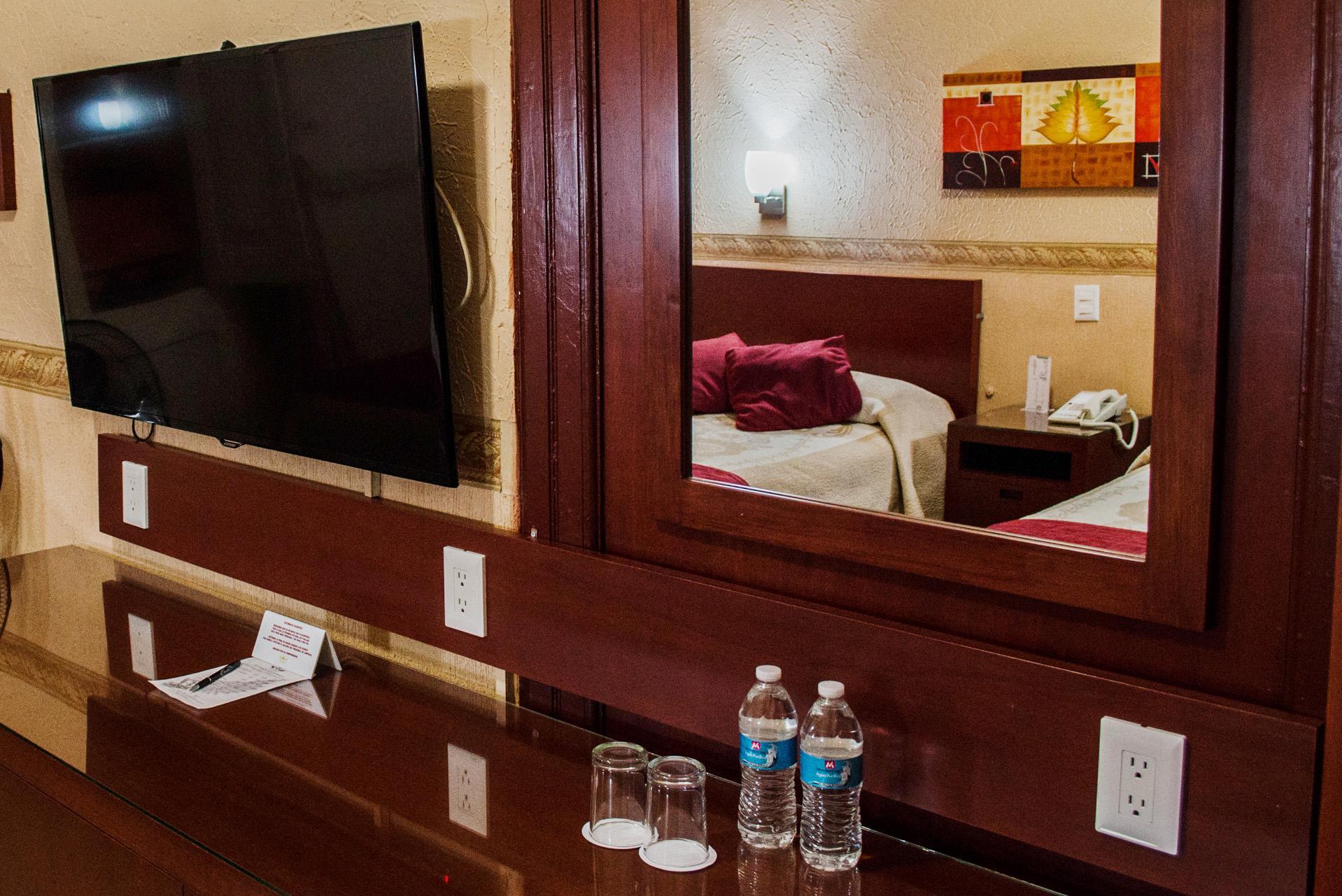 Hotel Posada Regis Guadalajara Ngoại thất bức ảnh