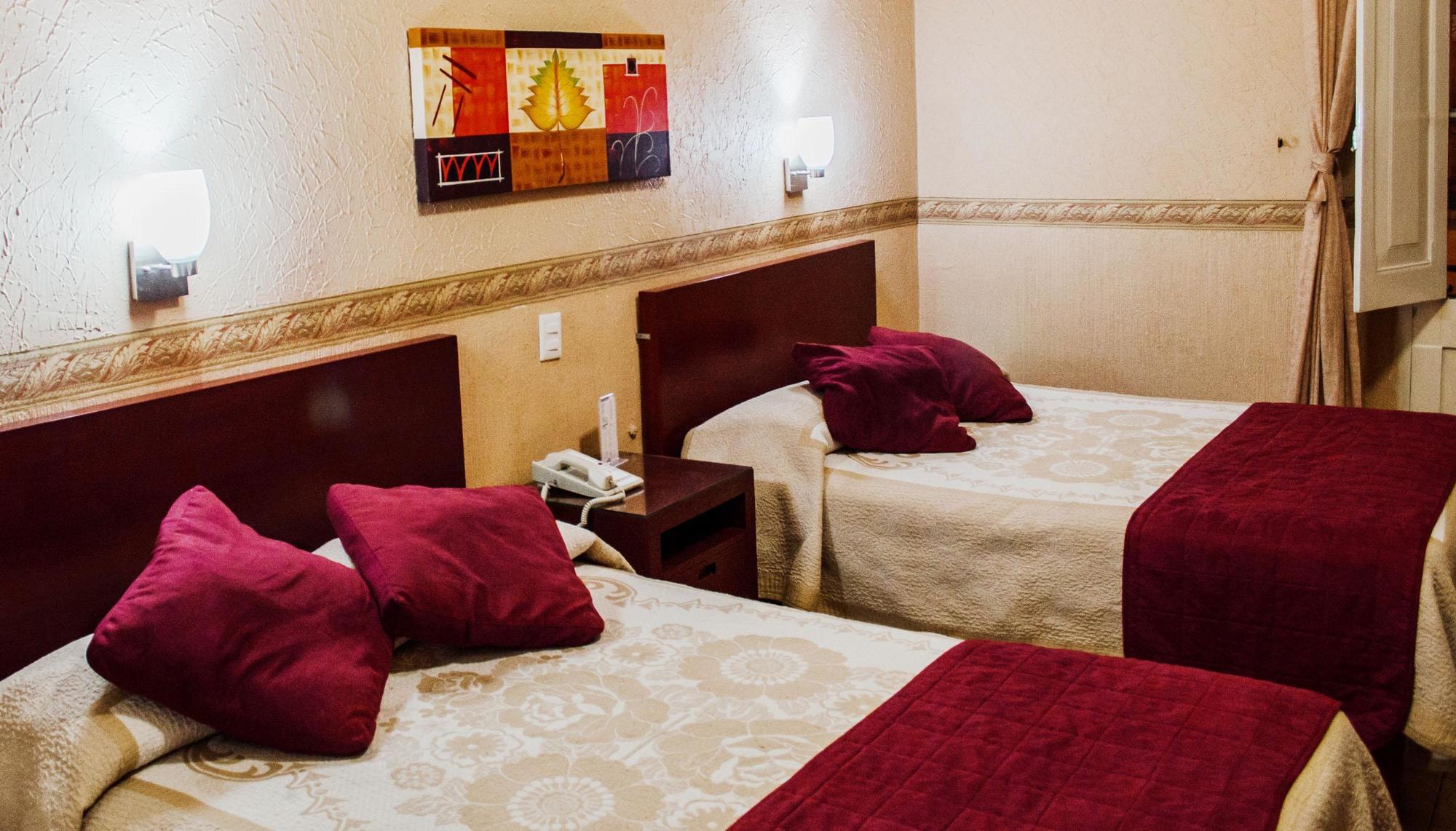 Hotel Posada Regis Guadalajara Ngoại thất bức ảnh