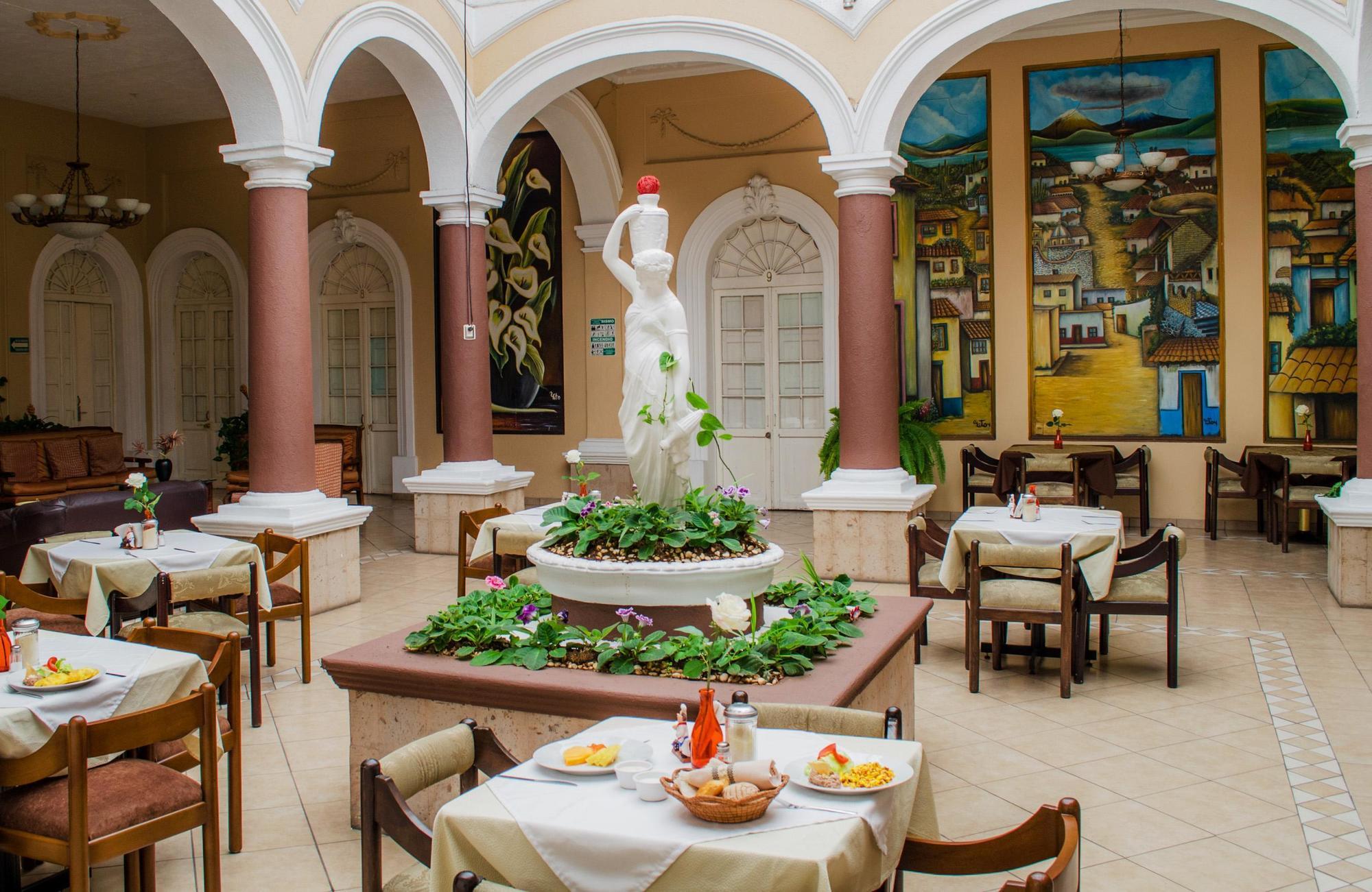 Hotel Posada Regis Guadalajara Ngoại thất bức ảnh