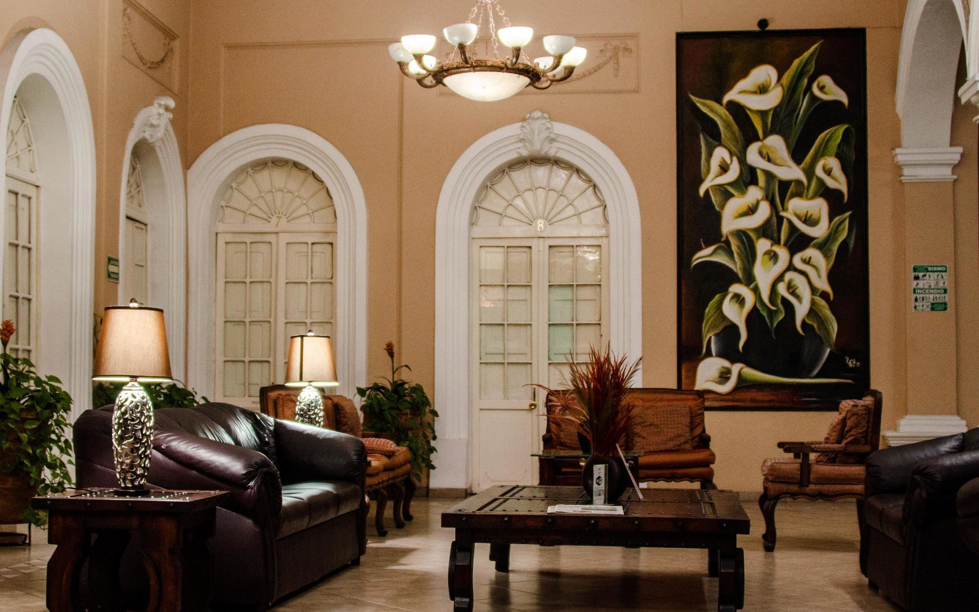 Hotel Posada Regis Guadalajara Ngoại thất bức ảnh