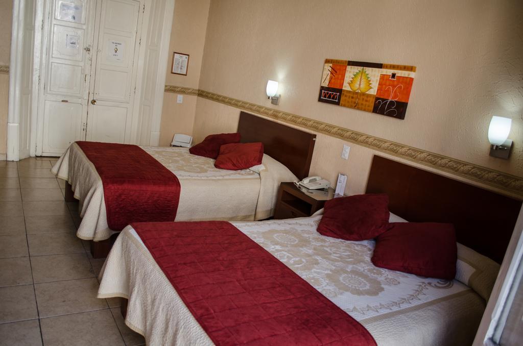 Hotel Posada Regis Guadalajara Ngoại thất bức ảnh