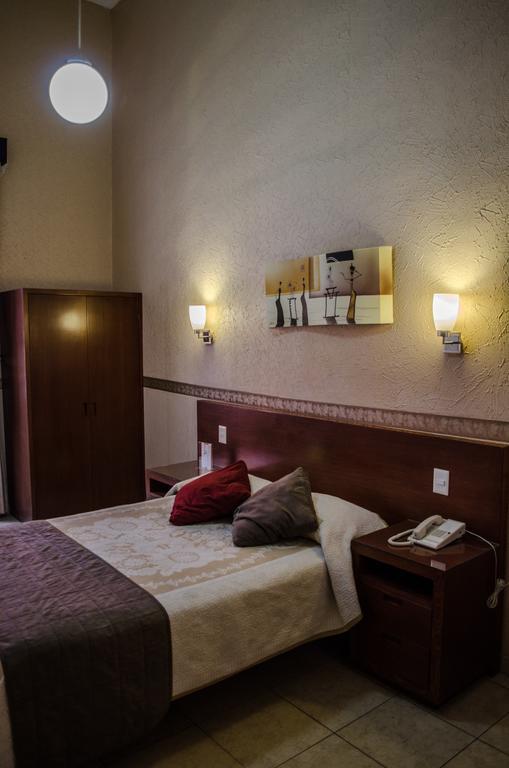 Hotel Posada Regis Guadalajara Ngoại thất bức ảnh